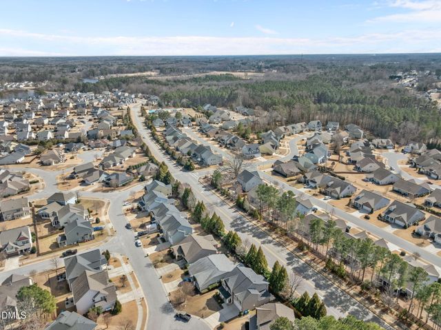 729 Lake Artesia Lane, Fuquay Varina, NC 27526