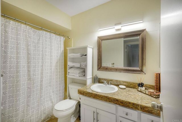 2251 Altisma Way, Carlsbad, CA 92009
