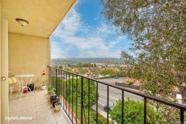 2251 Altisma Way, Carlsbad, CA 92009