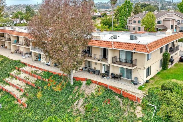2251 Altisma Way, Carlsbad, CA 92009