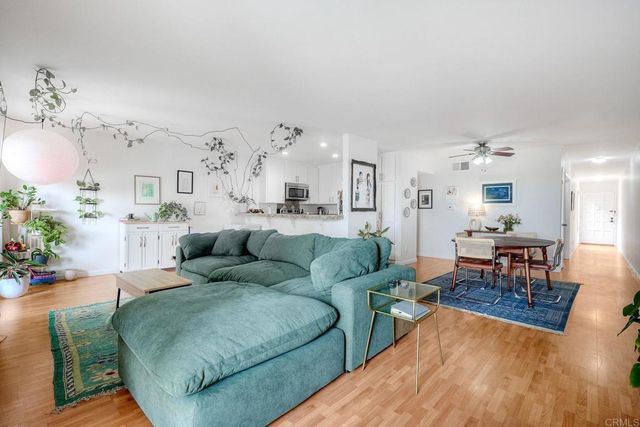 2251 Altisma Way, Carlsbad, CA 92009