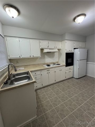 2705 Susten Ct, Richmond, VA 23224
