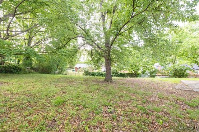 2705 Susten Ct, Richmond, VA 23224