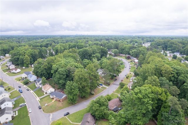 2705 Susten Ct, Richmond, VA 23224