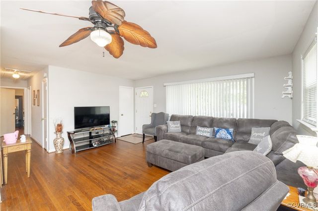 2705 Susten Ct, Richmond, VA 23224