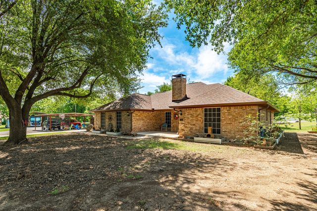 500 Seneca Drive, Waxahachie, TX 75165