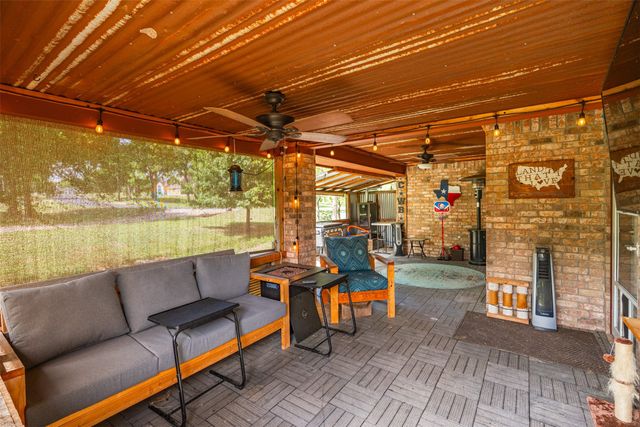 500 Seneca Drive, Waxahachie, TX 75165