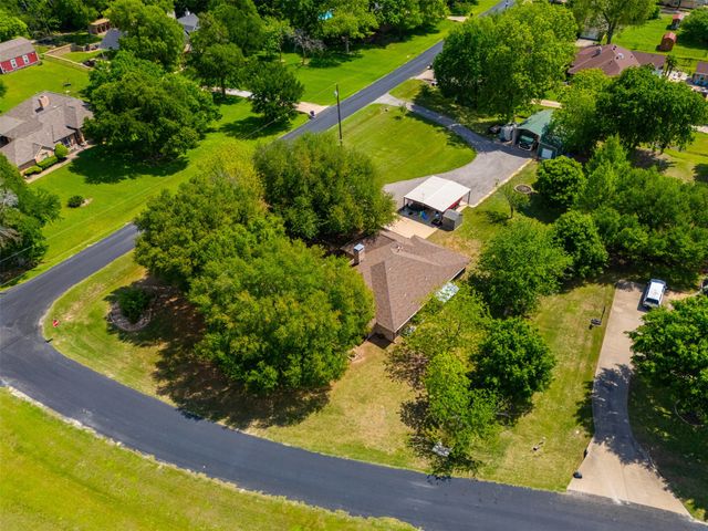 500 Seneca Drive, Waxahachie, TX 75165