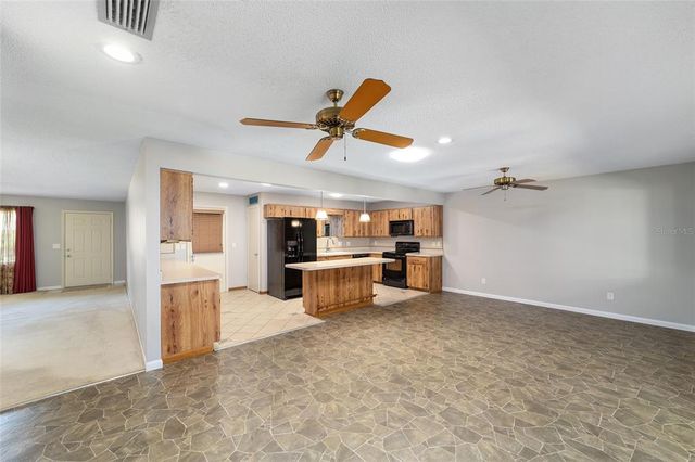 8831 SW 94TH LANE H, Ocala, FL 34481