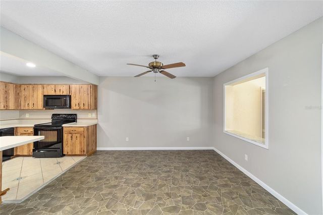 8831 SW 94TH LANE H, Ocala, FL 34481
