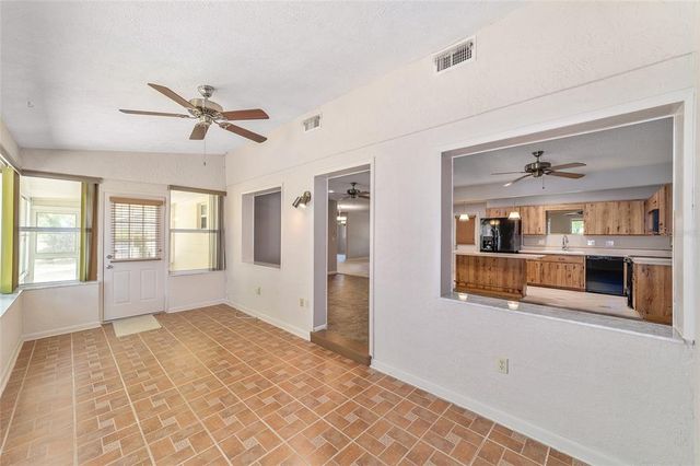 8831 SW 94TH LANE H, Ocala, FL 34481