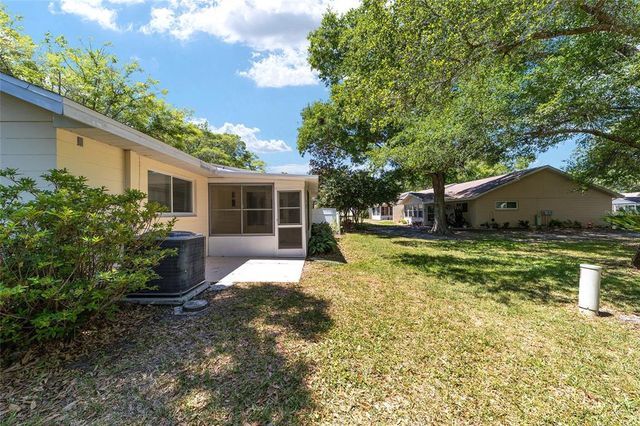 8831 SW 94TH LANE H, Ocala, FL 34481