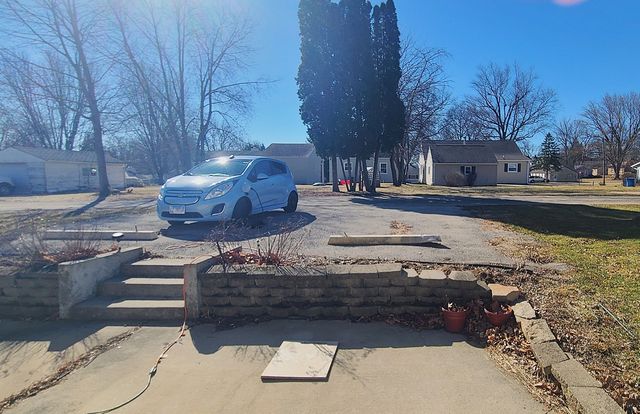 1106 Steinman Street, Dixon, IL 61021