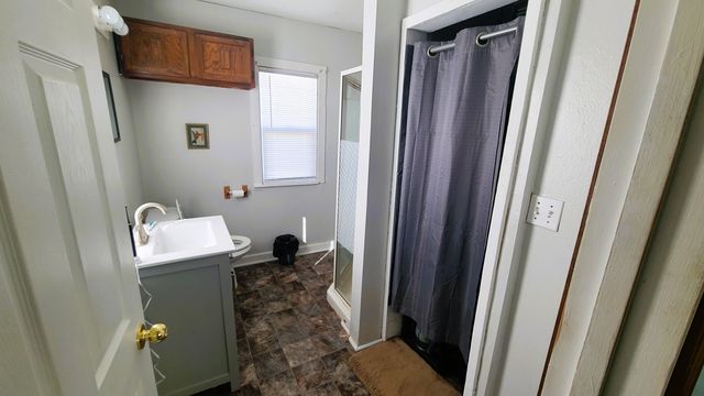 1106 Steinman Street, Dixon, IL 61021