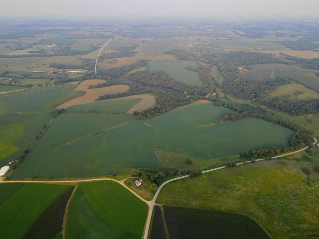 000 Sawmill Road, Blanchardville, WI 53516