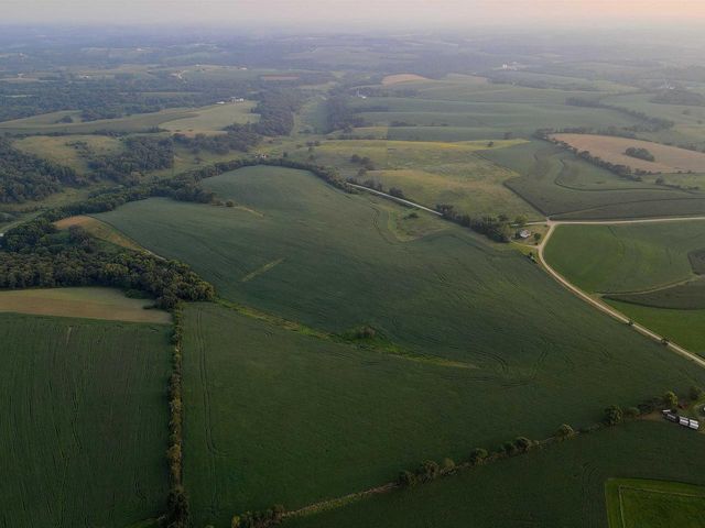 000 Sawmill Road, Blanchardville, WI 53516