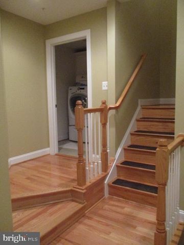 3547 GODDARD WAY, Alexandria, VA 22304