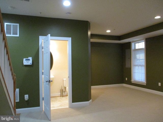3547 GODDARD WAY, Alexandria, VA 22304