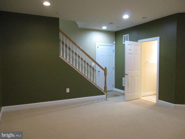3547 GODDARD WAY, Alexandria, VA 22304