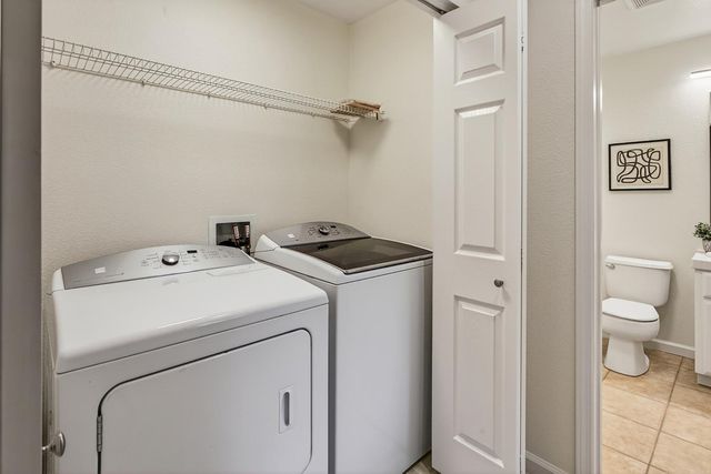 30 Royal Oak Court, Mountain View, CA 94040