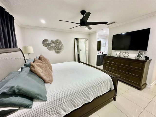 9021 NW 150th Terrace, Miami Lakes, FL 33018