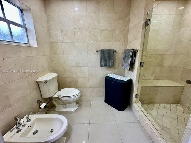 9021 NW 150th Terrace, Miami Lakes, FL 33018