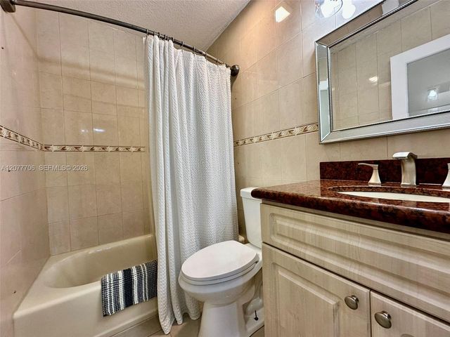 9021 NW 150th Terrace, Miami Lakes, FL 33018