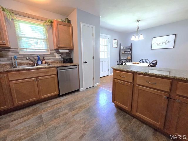 1382 Premio Drive, Fenton, MO 63026