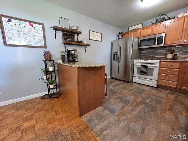 1382 Premio Drive, Fenton, MO 63026