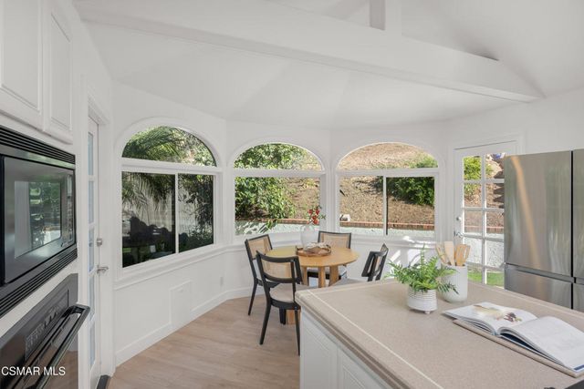 2140 Glastonbury Road, Westlake Village, CA 91361