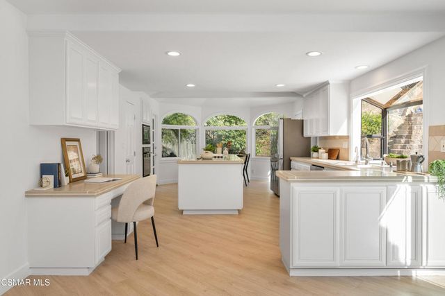 2140 Glastonbury Road, Westlake Village, CA 91361