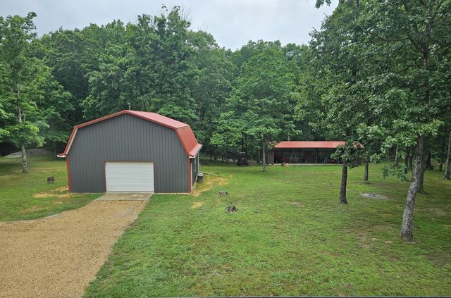 480 Highway 20, Summertown, TN 38483