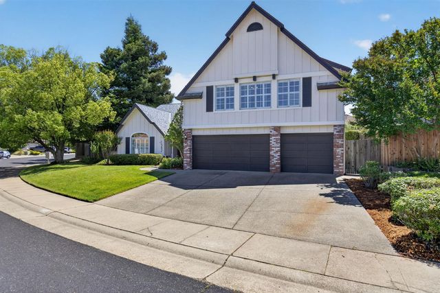 1582 Misty Wood Dr, Roseville, CA 95747