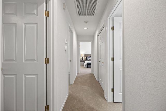 1582 Misty Wood Dr, Roseville, CA 95747
