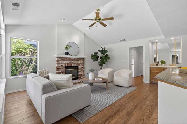 1582 Misty Wood Dr, Roseville, CA 95747