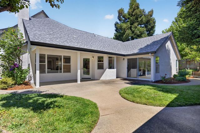 1582 Misty Wood Dr, Roseville, CA 95747