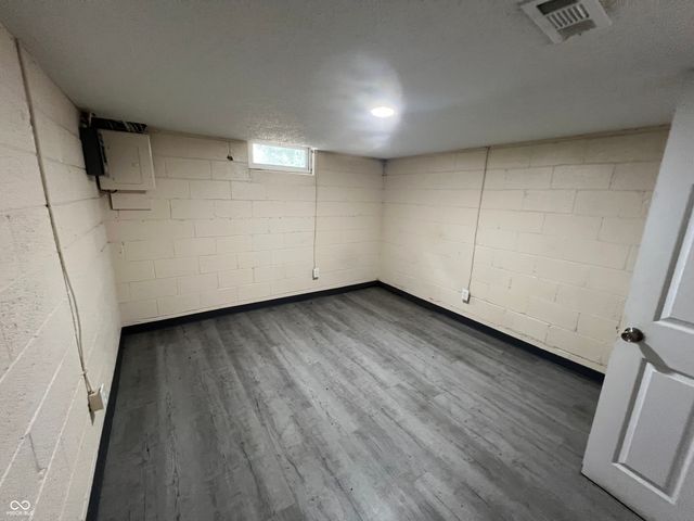 1456 W 32nd Street, Indianapolis, IN 46208