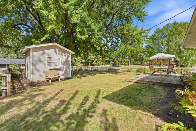 1325 Sumter Avenue N, Golden Valley, MN 55427