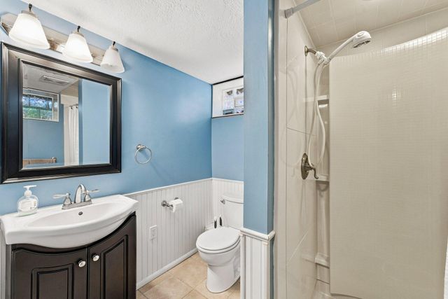 1325 Sumter Avenue N, Golden Valley, MN 55427