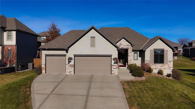 2204 NE 111th Terrace, Kansas City, MO 64155