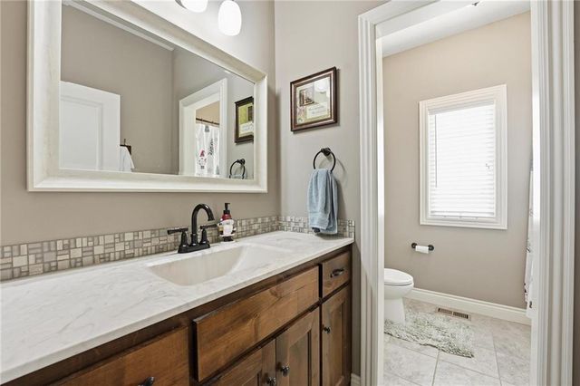 2204 NE 111th Terrace, Kansas City, MO 64155