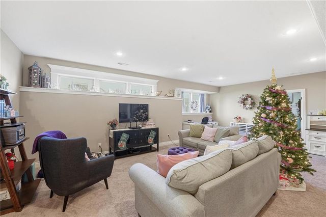 2204 NE 111th Terrace, Kansas City, MO 64155