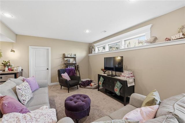 2204 NE 111th Terrace, Kansas City, MO 64155