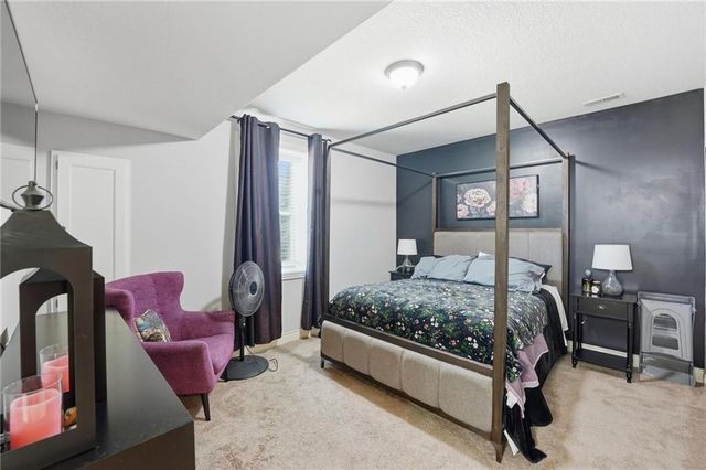 2204 NE 111th Terrace, Kansas City, MO 64155