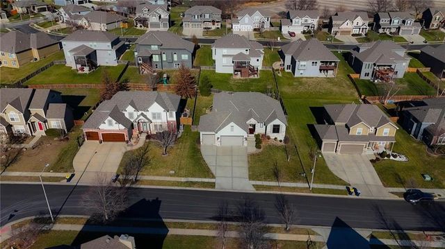 2204 NE 111th Terrace, Kansas City, MO 64155