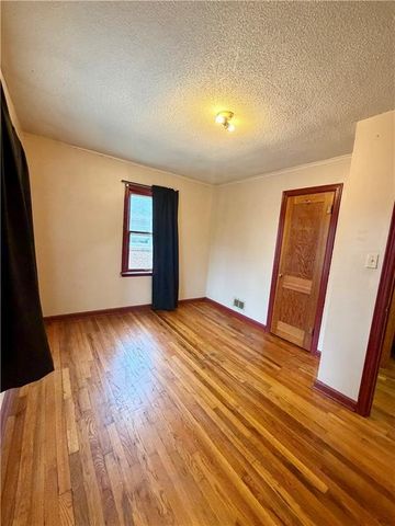 1334 Cheyenne Street, Leavenworth, KS 66048