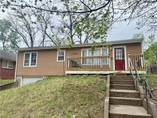 1334 Cheyenne Street, Leavenworth, KS 66048