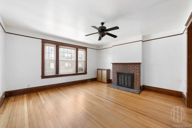 27 Locust Avenue 2S, New Rochelle, NY 10801