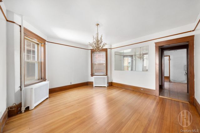 27 Locust Avenue 2S, New Rochelle, NY 10801