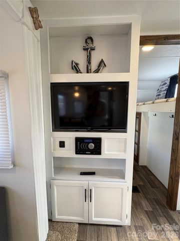 148 Marina Drive, New London, NC 28127